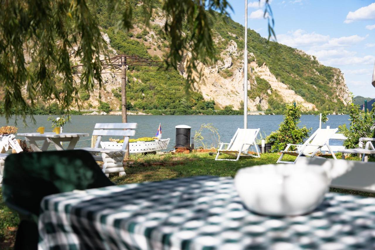 Apartman Barka Голубац Экстерьер фото